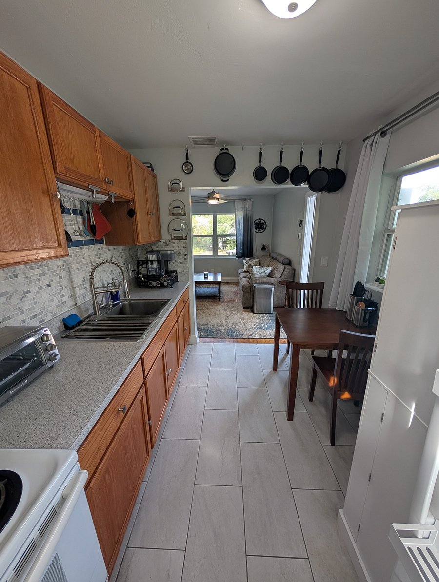 Furnished Finder property 860467_1 photo 6