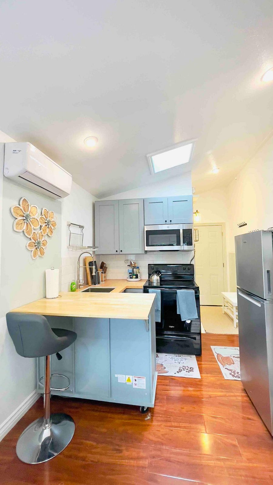 Furnished Finder property 860468_1 photo 8