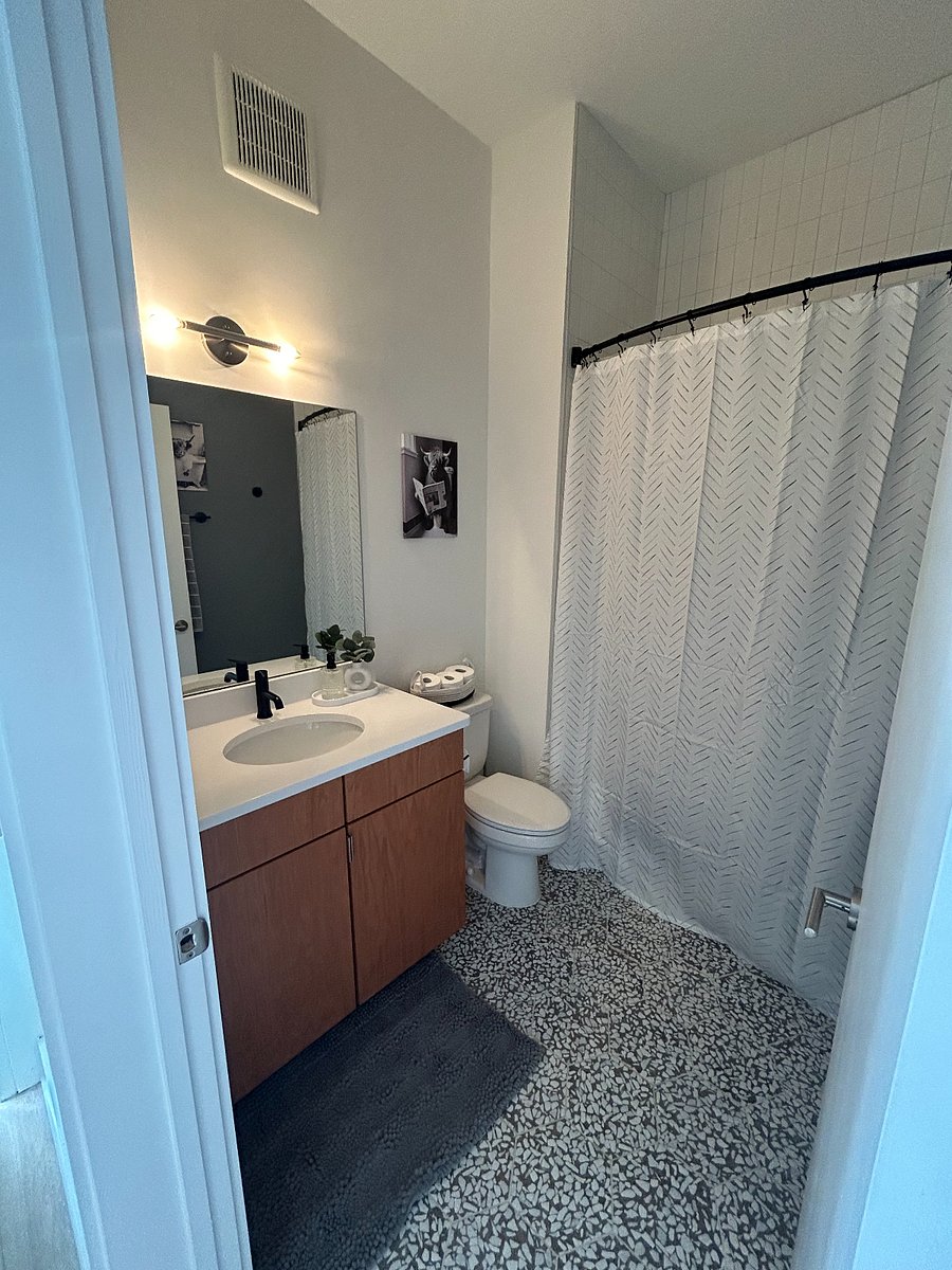 Furnished Finder property 860473_1 photo 3