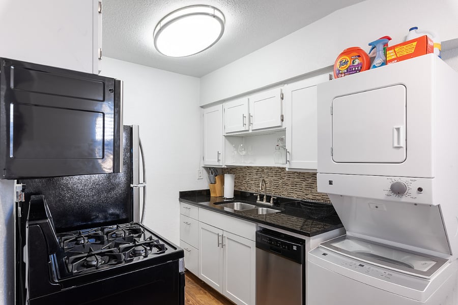 Furnished Finder property 860501_1 photo 4