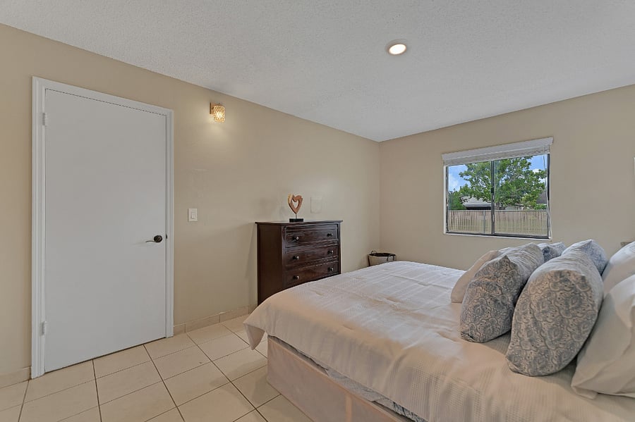 Furnished Finder property 860510_1 photo 22