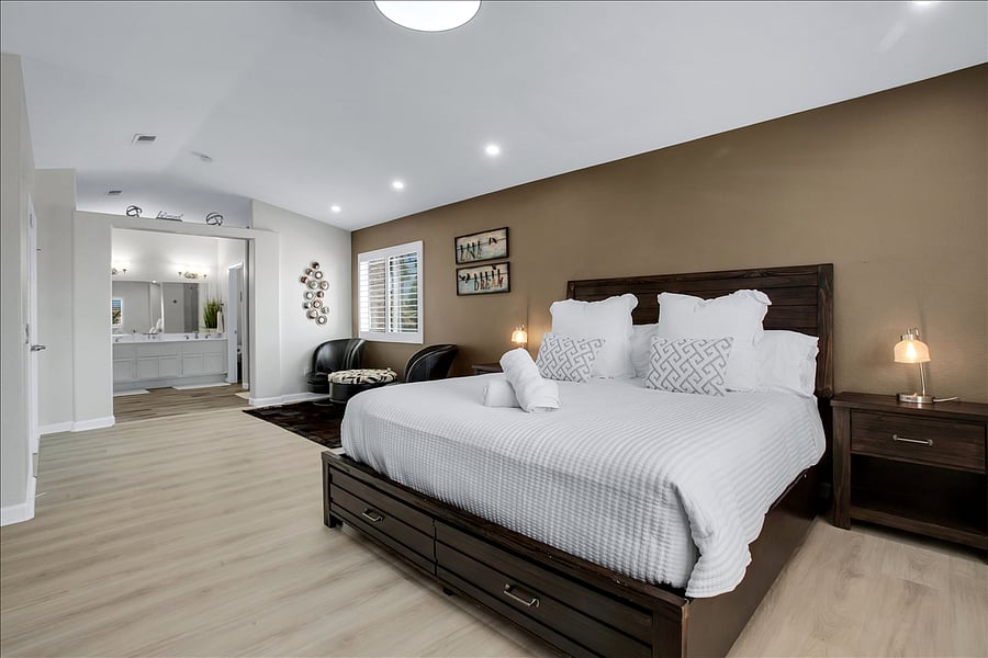 Furnished Finder property 860536_1 photo 17