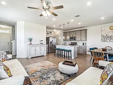 Furnished Finder property 860537_1 photo 4