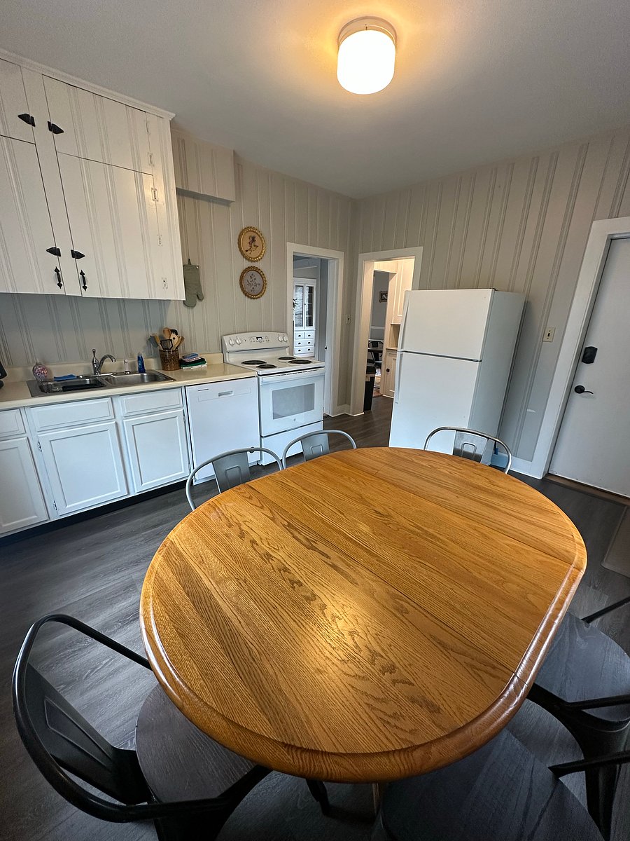 Furnished Finder property 860600_1 photo 3