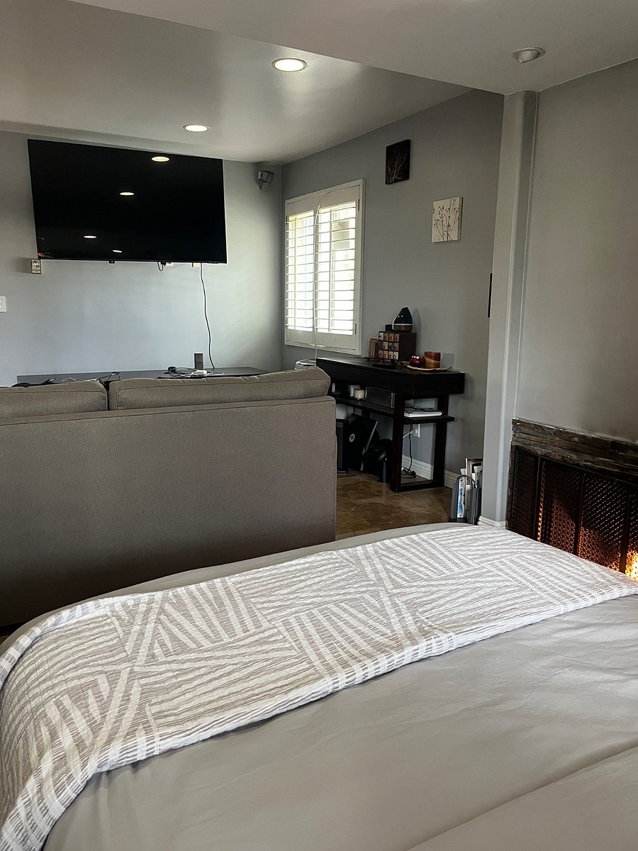 Furnished Finder property 860619_1 photo 16