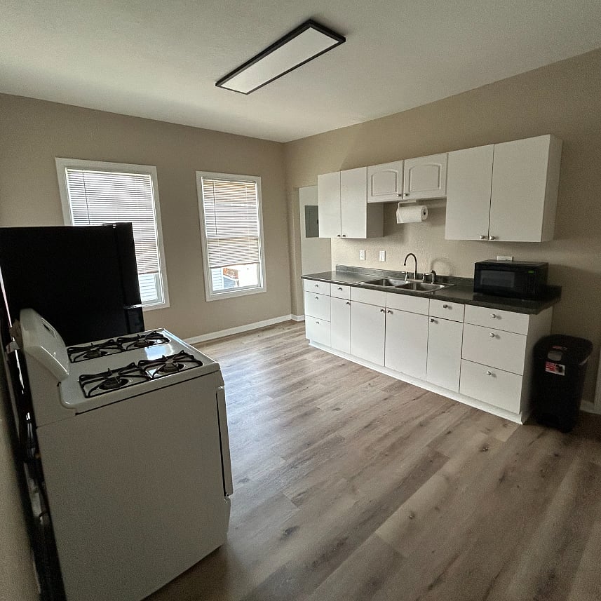 Kitchen
- Microwave, Fridge, and Oven/ stove included