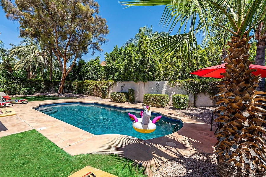 Large diving pool