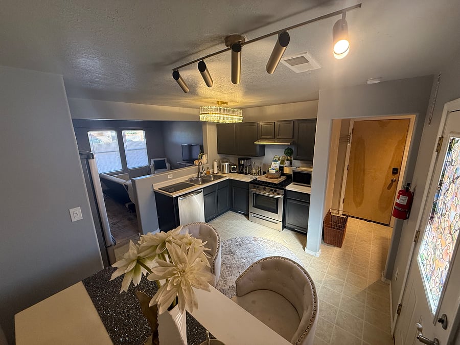 Furnished Finder property 860718_1 photo 11