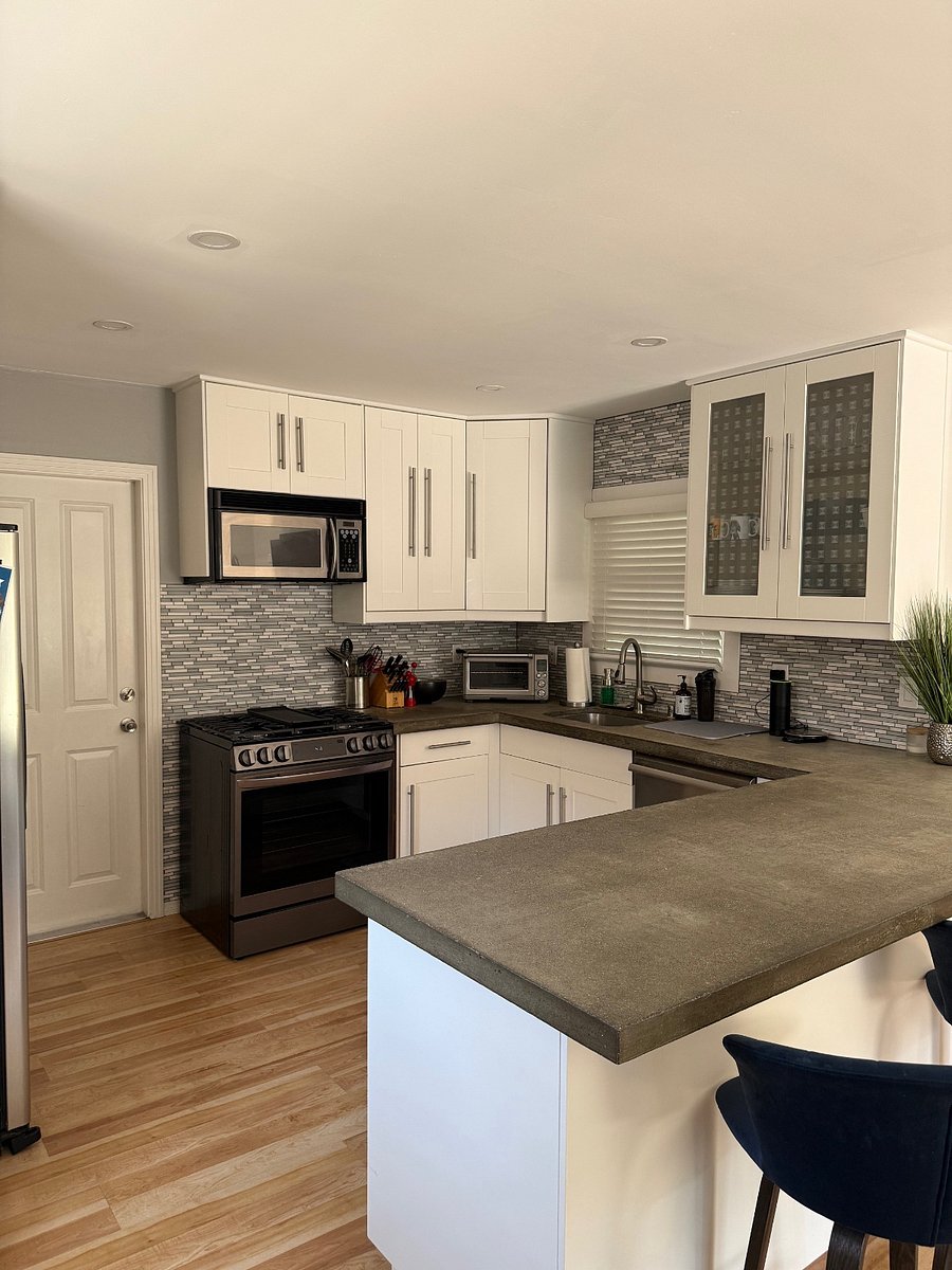 Furnished Finder property 860734_1 photo 11