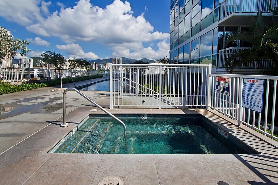 Hot tub