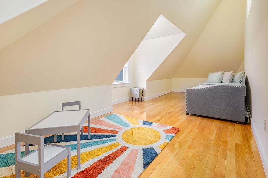 Bedroom 4: Daybed + Trundle Sleeps 2 on 3rd Floor