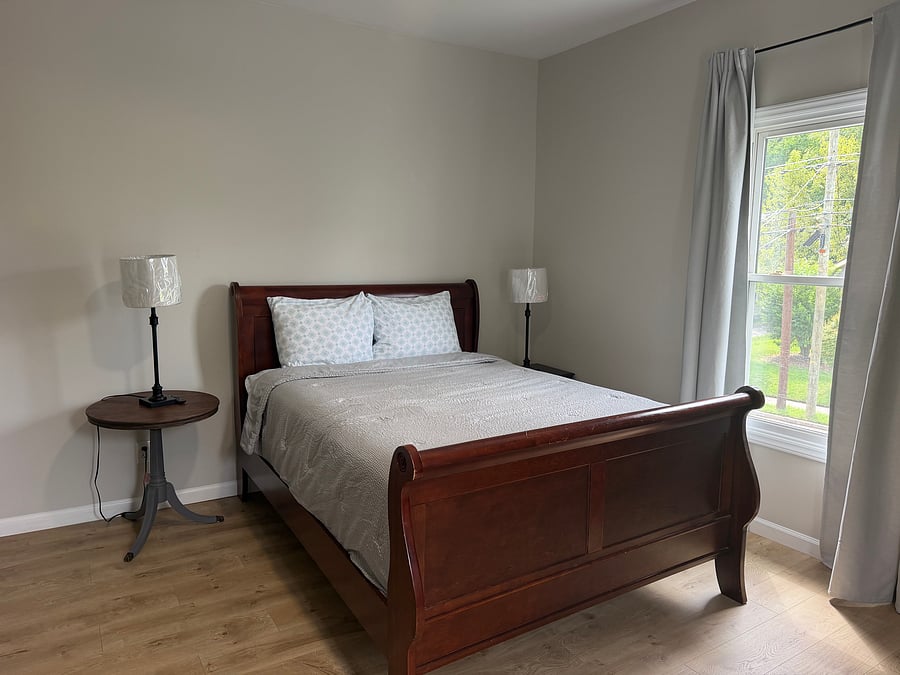 Upstairs bedroom. Queen bed.