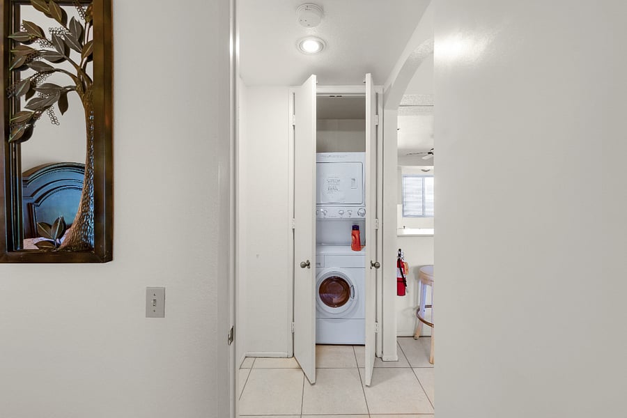 Furnished Finder property 860861_1 photo 17