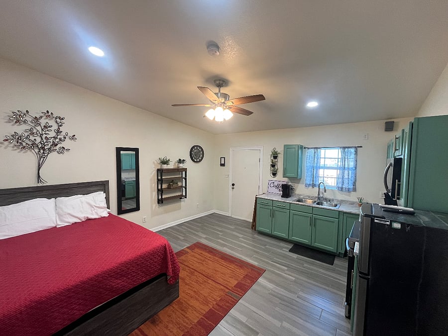 Furnished Finder property 860901_1 photo 13