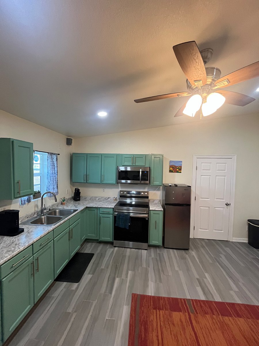 Furnished Finder property 860901_1 photo 15