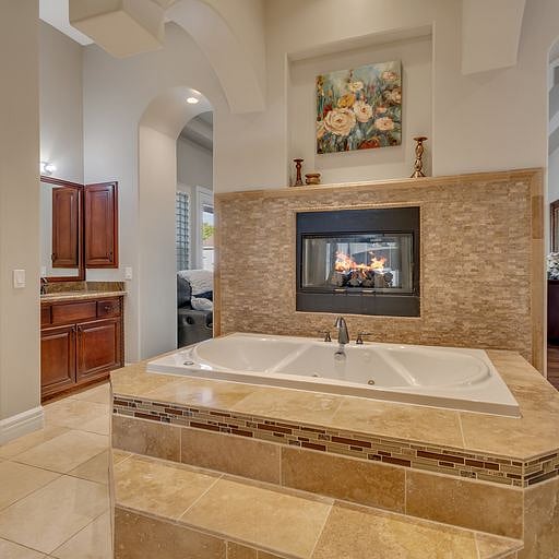 Furnished Finder property 860995_1 photo 16