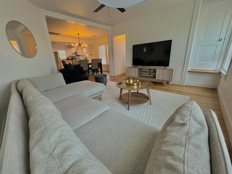 Furnished Finder property 861028_1 photo 17