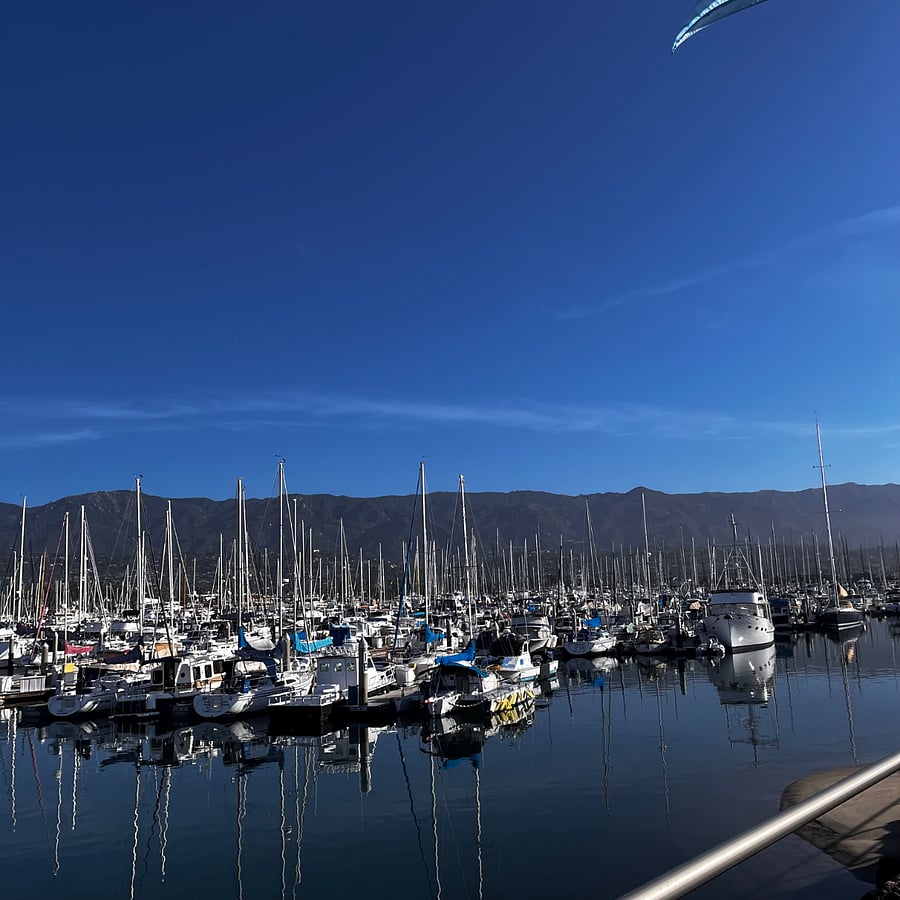 2 Minutes to the Ocean: Stroll down to the beautiful Santa Barbara Harbor and beach paths, located just steps outside your front door