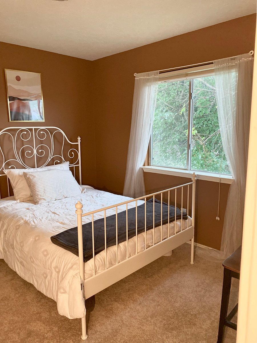 Furnished Finder property 861111_1 photo 12