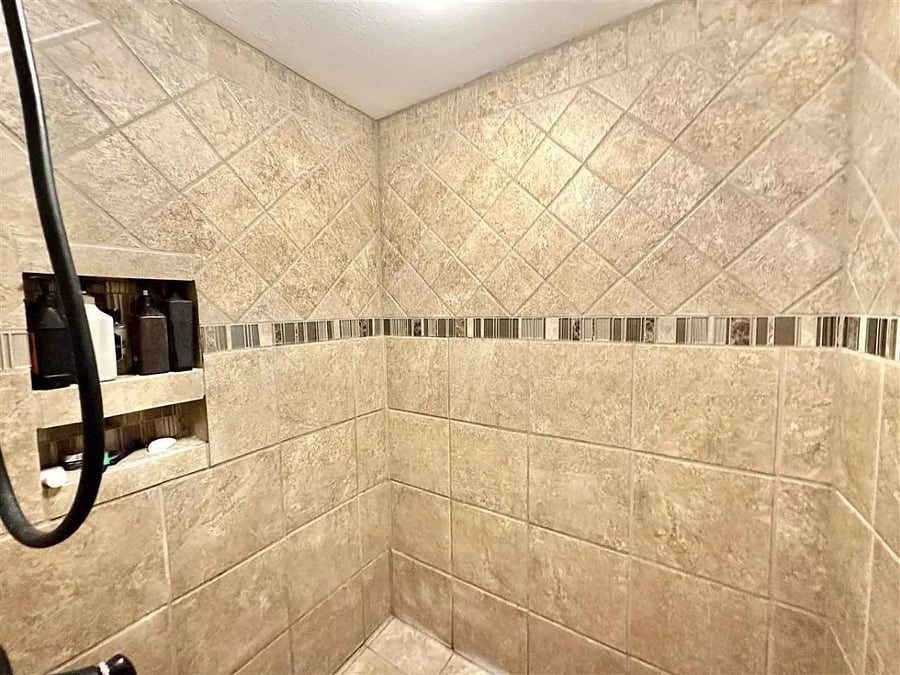 Furnished Finder property 861205_1 photo 33