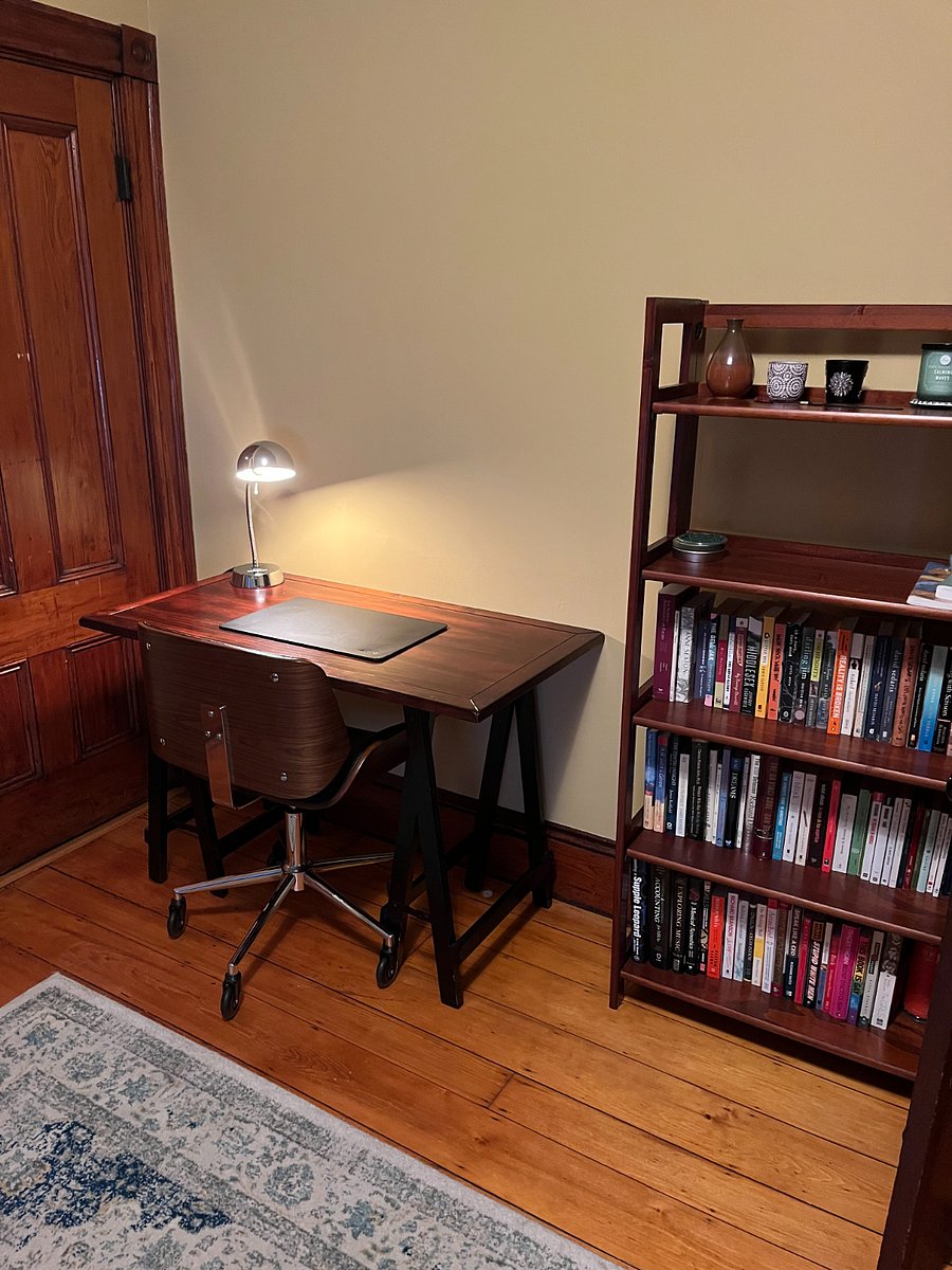Work desk in 2nd bedroom