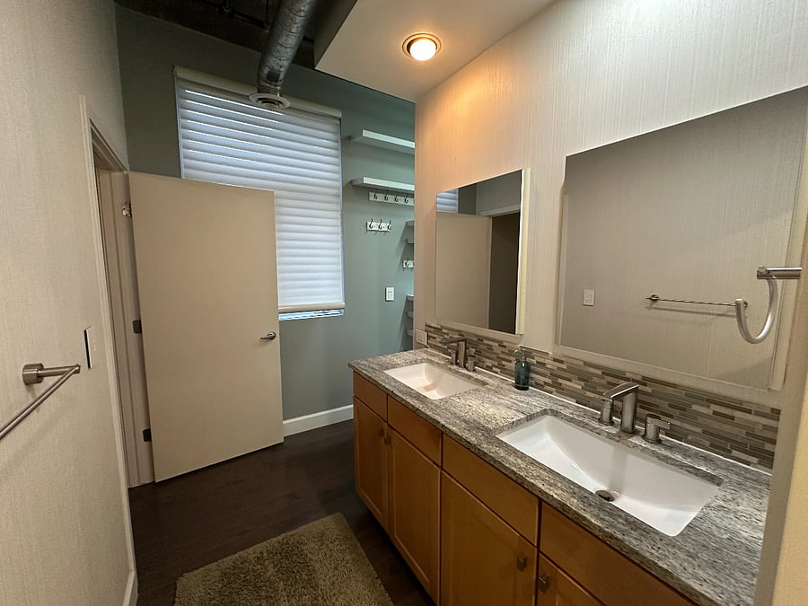 Master Bathroom & Closet