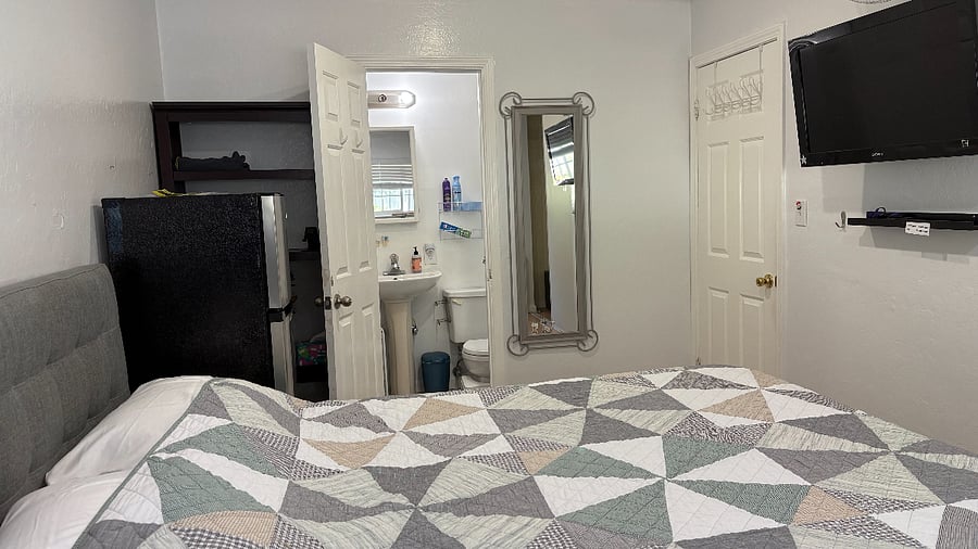 Furnished Finder property 861375_1 photo 3
