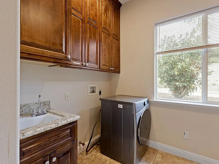 Furnished Finder property 861423_1 photo 24