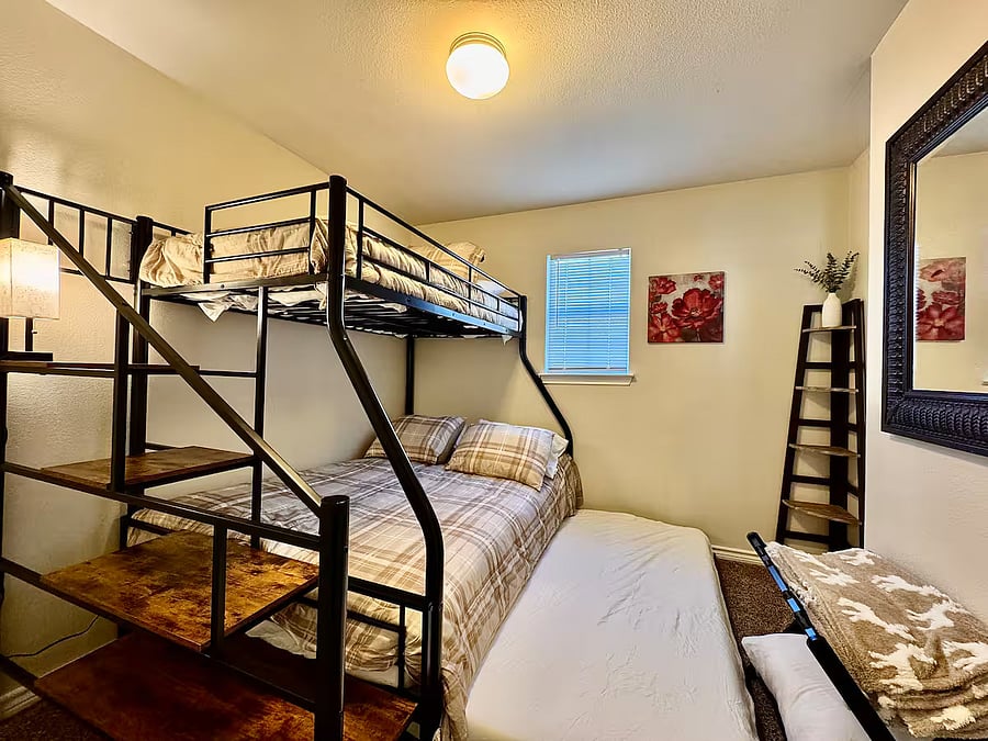 Furnished Finder property 861558_1 photo 13