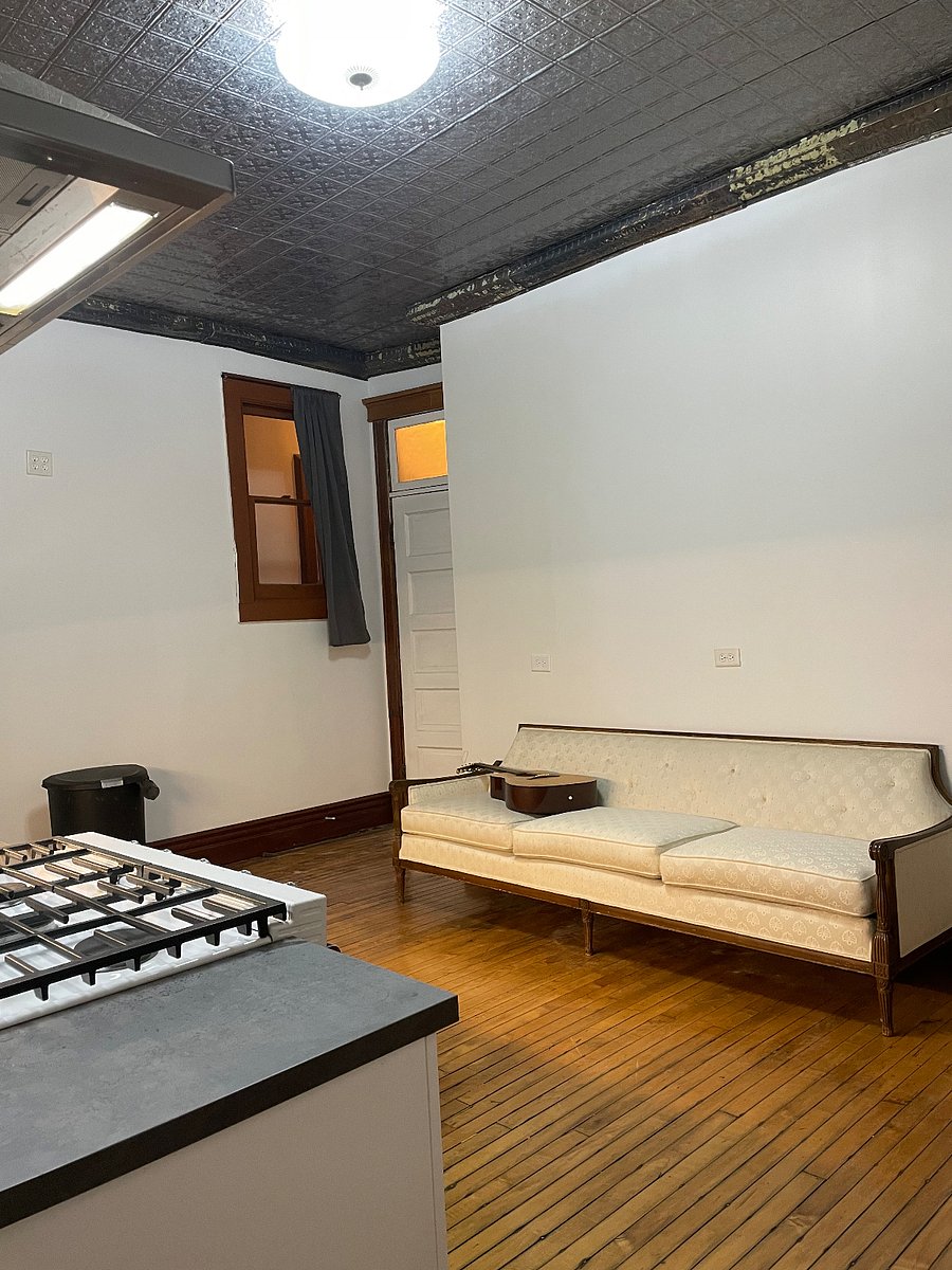 TV and TV stand can be placed where tenant prefers