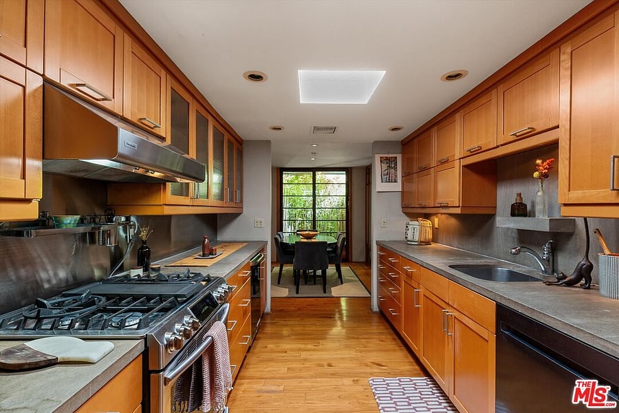 Furnished Finder property 861870_1 photo 16