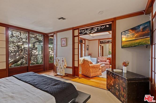 Furnished Finder property 861870_1 photo 23