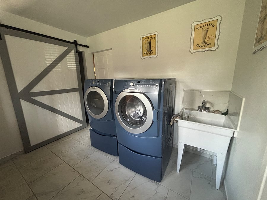 Furnished Finder property 861878_1 photo 24