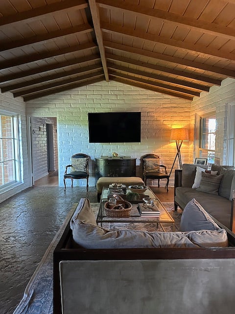 Furnished Finder property 862000_1 photo 1