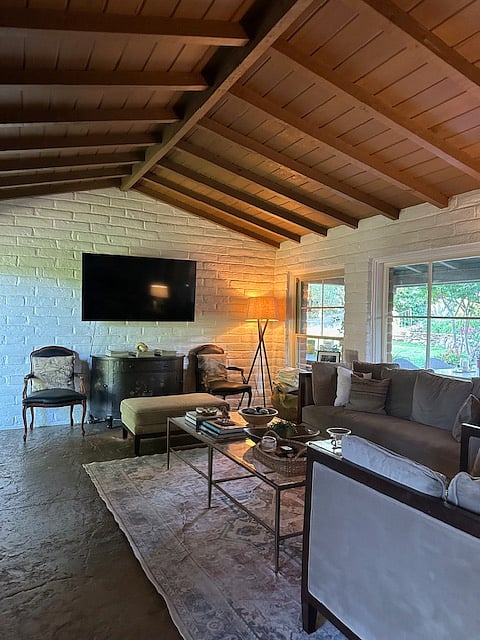 Furnished Finder property 862000_1 photo 2