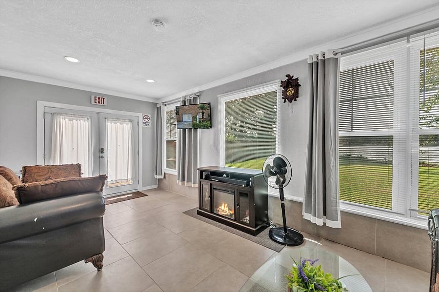 Furnished Finder property 862019_2 photo 4