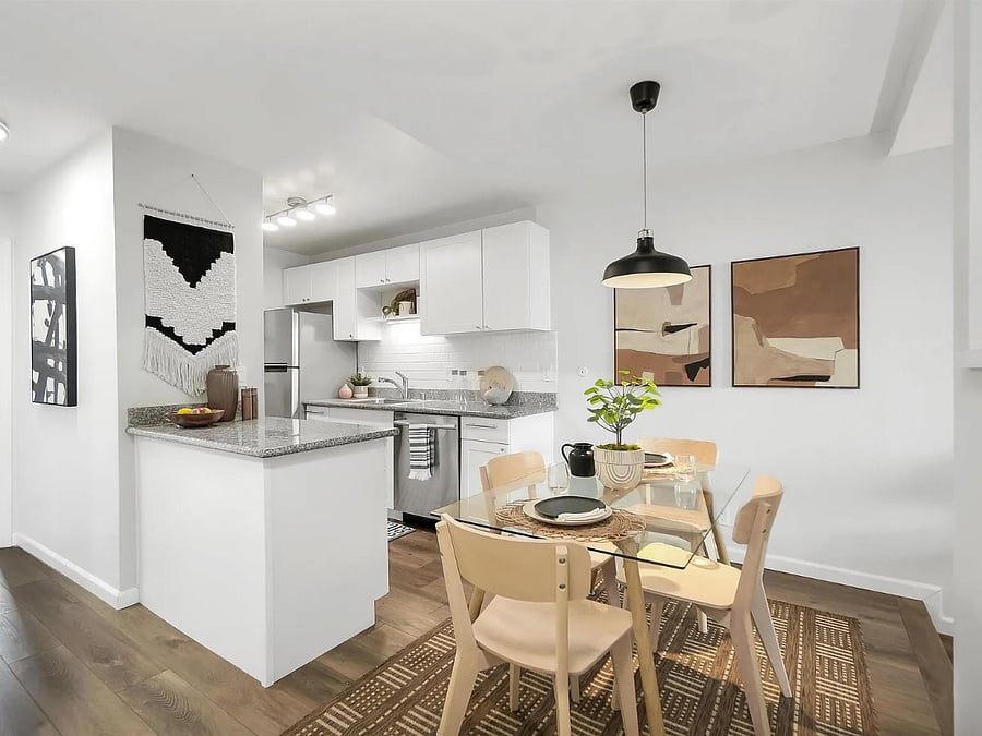 Kitchen and dining area
