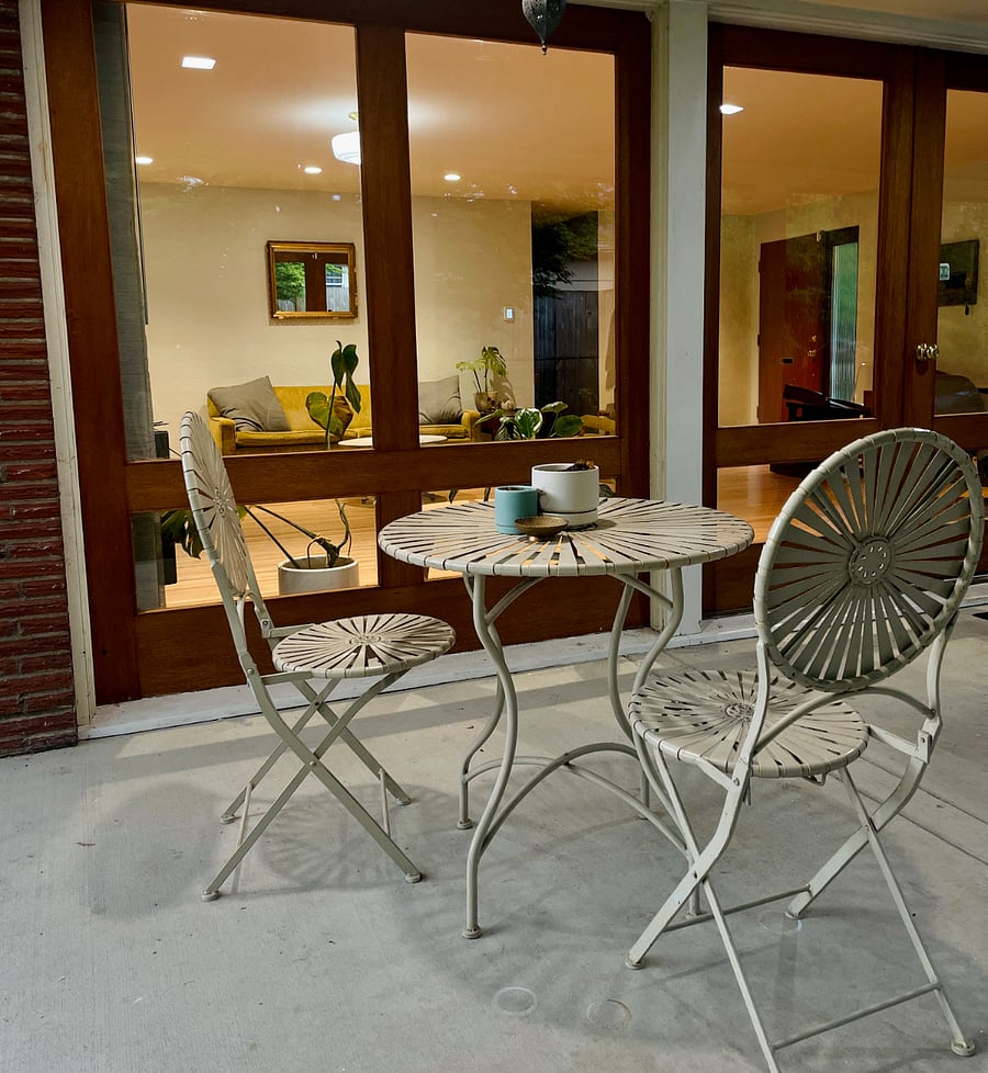 Covered Patio and Patio Furniture