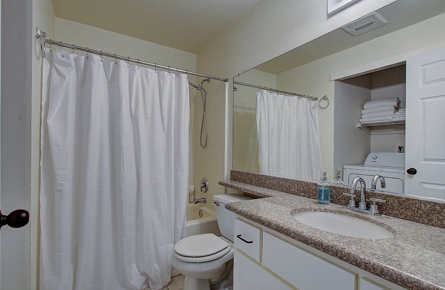 Second full bathroom with bath tub