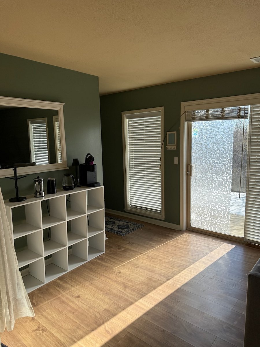 Entry way, foyer