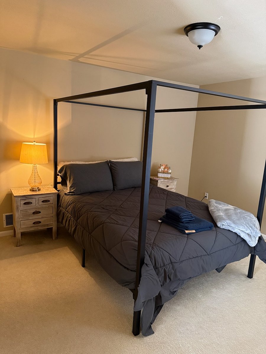 Main bedroom1

