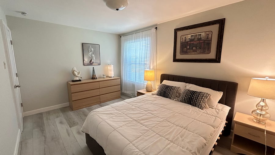 Bedroom 2 | Queen size bed