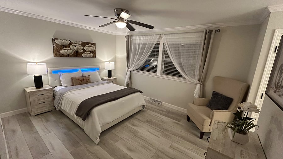 Master Bedroom | Queen size bed
