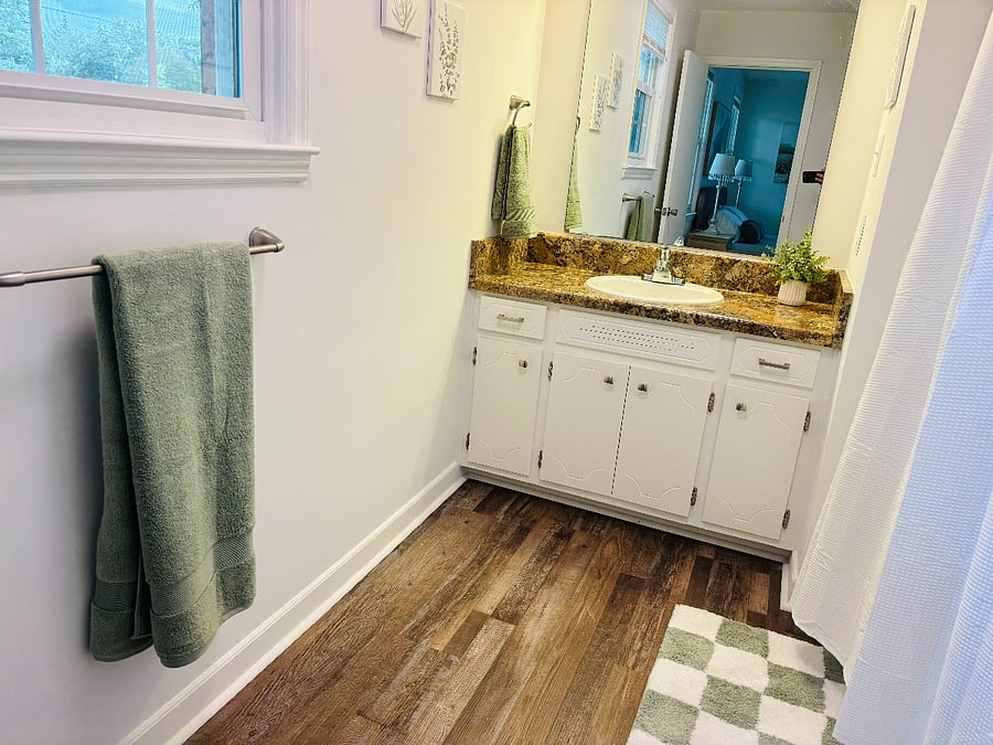 Main Bedroom Ensuite