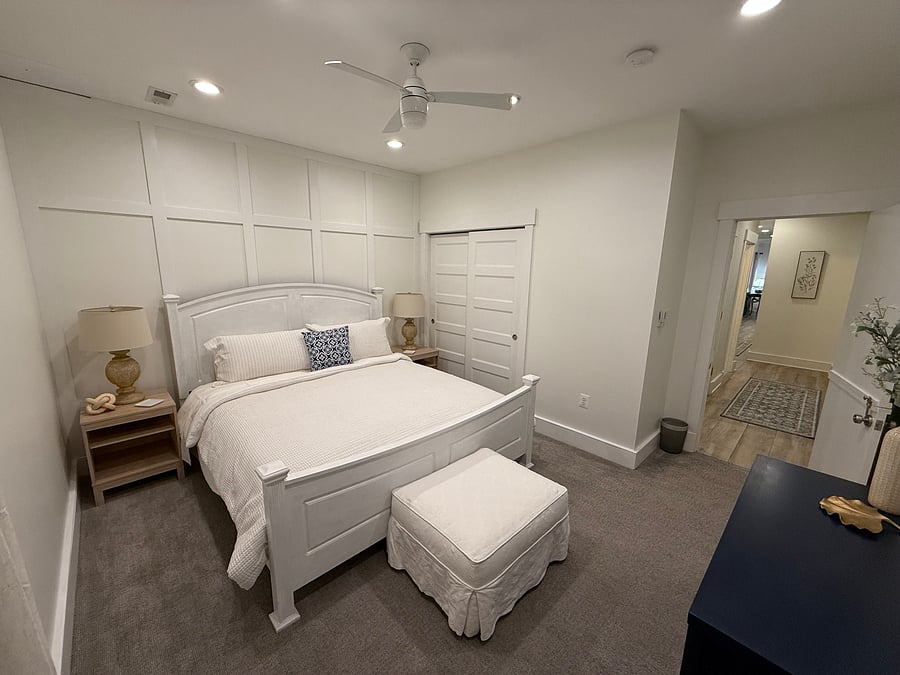 Lower level king bedroom.