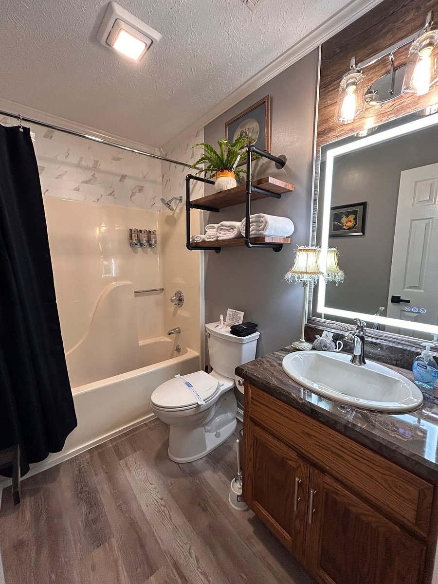 #2 Queen Size Bed Bath