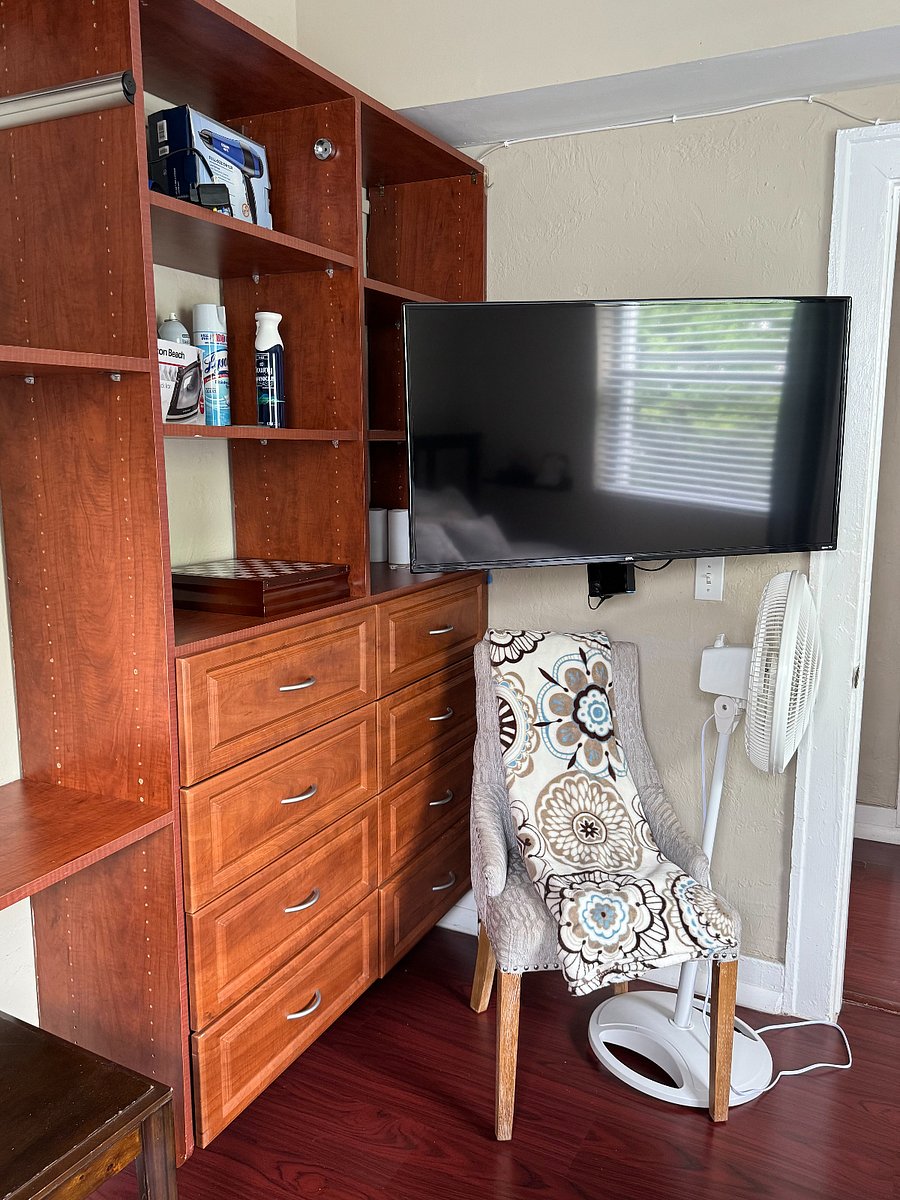 Bedroom #2 - Roku TV and plenty of closet and drawer space