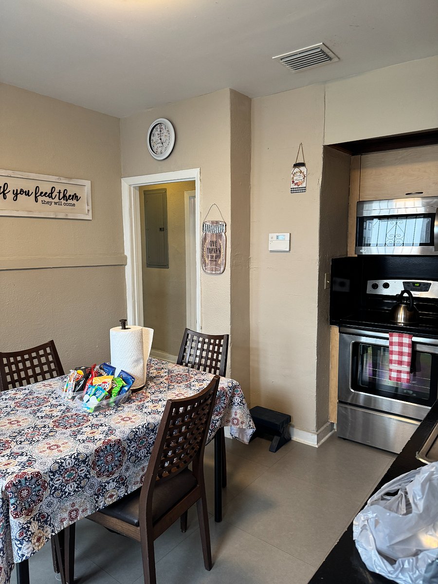 Fully equipped kitchen:  Oven, microwave, toaster, coffee maker, plates, pots and pans glasses, all kitchen utensils, condiments, paper towels, cleaning products, etc