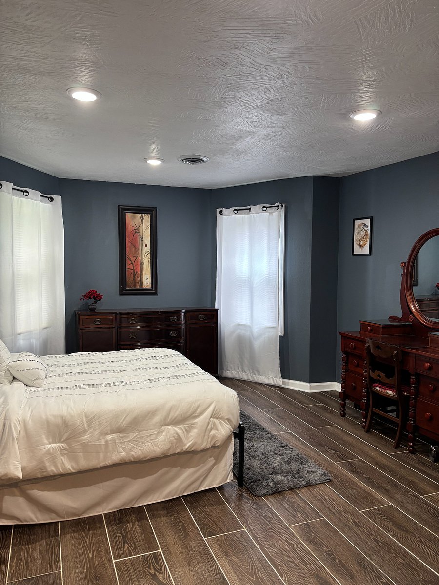 First Floor Bedroom 1