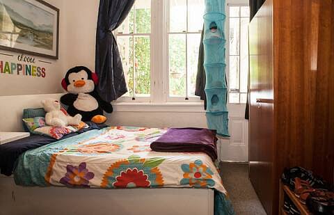 Room 2. (decor is now taken down, was daughter's room when photos taken)